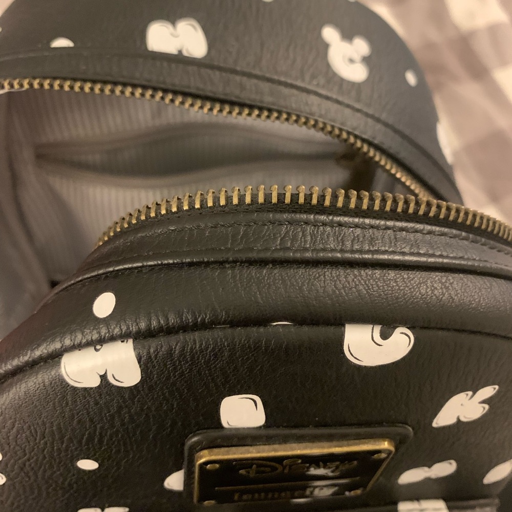 Mickey Loungefly Backpack - image 7